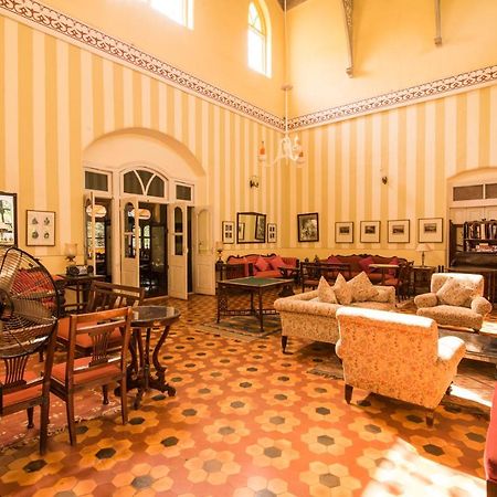 Dune Barr House - Verandah in the Forest Matheran Bagian luar foto
