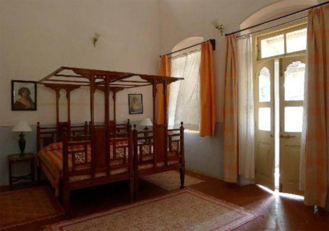Dune Barr House - Verandah in the Forest Matheran Bagian luar foto